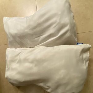 Bedsure Hotel Pillows - Standard (Pack of 2) - Soft